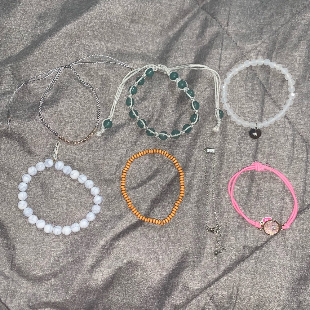 7 Beautiful Bracelets